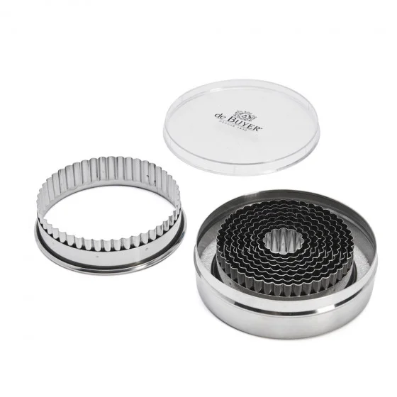 Boîte de 9 découpoirs ronds cannelés en inox Ø3 à 11cm