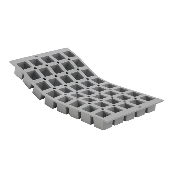 Moule en silicone 40 mini cubes ELASTOMOULE 30x17,6cm